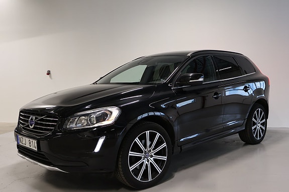 Volvo XC60 2 of 5