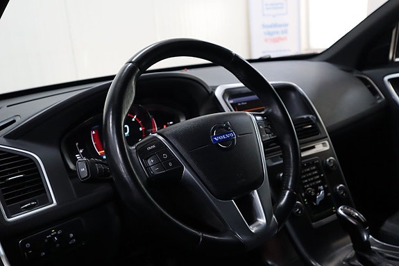 Volvo XC60 14 of 18