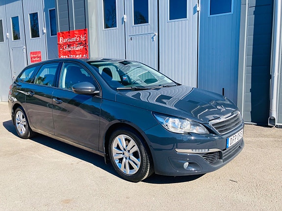 Peugeot 308 SW 4 of 5