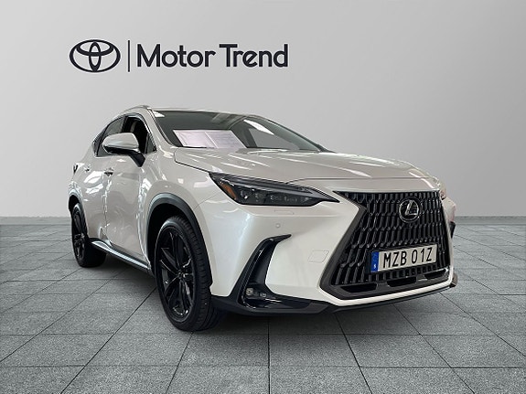 Lexus NX450h+ 6 of 23