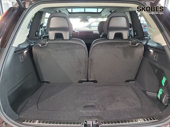 Volvo XC90 16 of 18