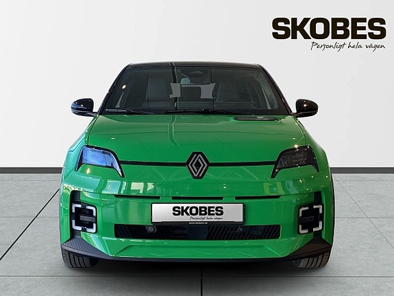 Renault 5 E-Tech 2 of 5