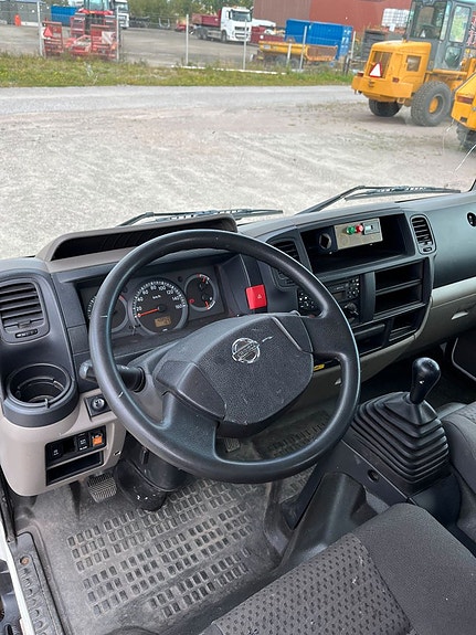 Nissan Cabstar 18 of 19