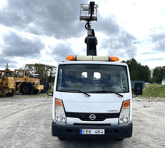 Nissan Cabstar 3 of 19