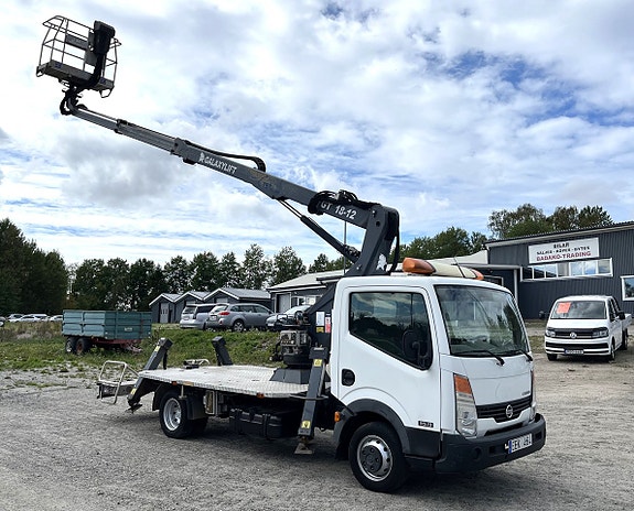 Nissan Cabstar 2 of 19