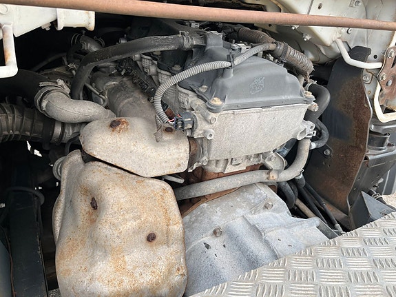 Nissan Cabstar 15 of 19