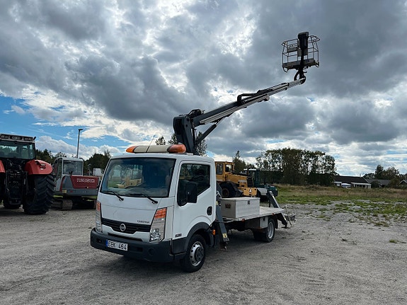 Nissan Cabstar 5 of 19