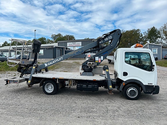 Nissan Cabstar 10 of 19