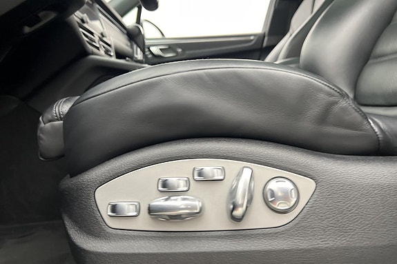 Porsche Macan GTS 16 of 30