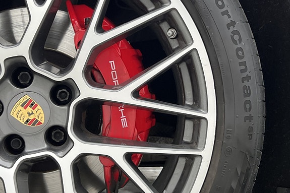 Porsche Macan GTS 12 of 30