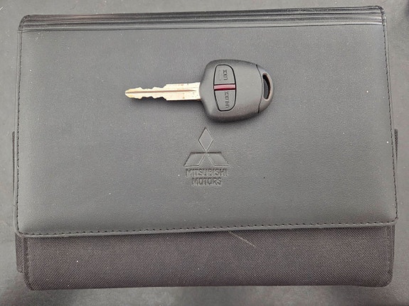 Mitsubishi Lancer 8 of 12