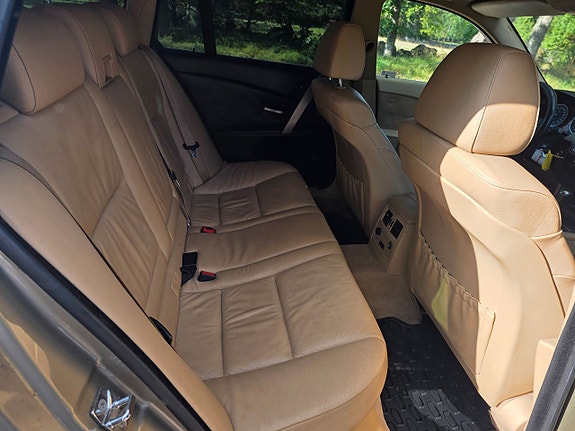 BMW 520 9 of 12