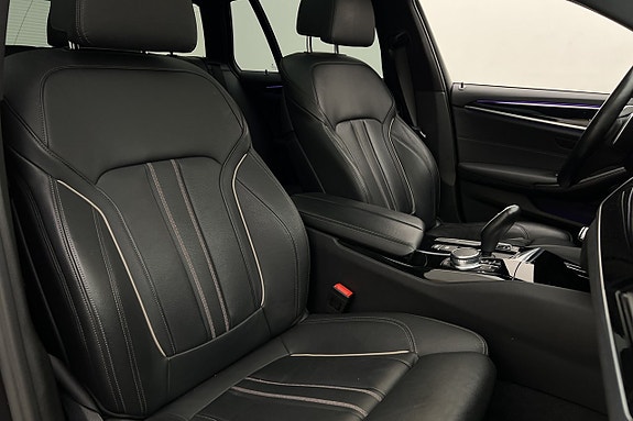BMW 540i 16 of 30