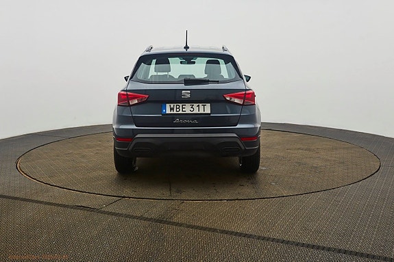 Seat Arona 3 of 5