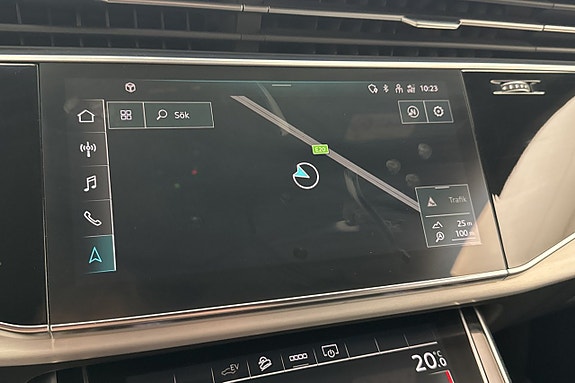 Audi Q8 13 of 30