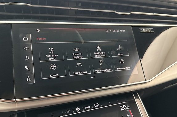 Audi Q8 27 of 30