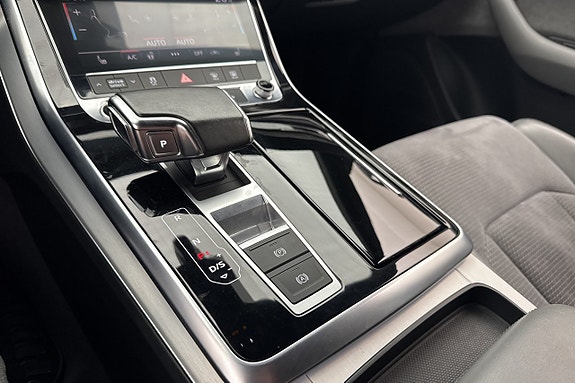 Audi Q8 30 of 30