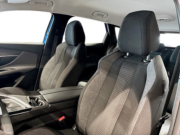 Peugeot 3008 5 of 17