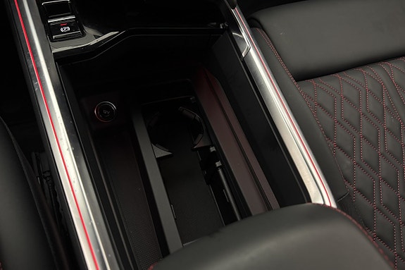 Audi SQ8 e-tron 28 of 30