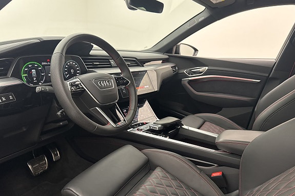 Audi SQ8 e-tron 6 of 30