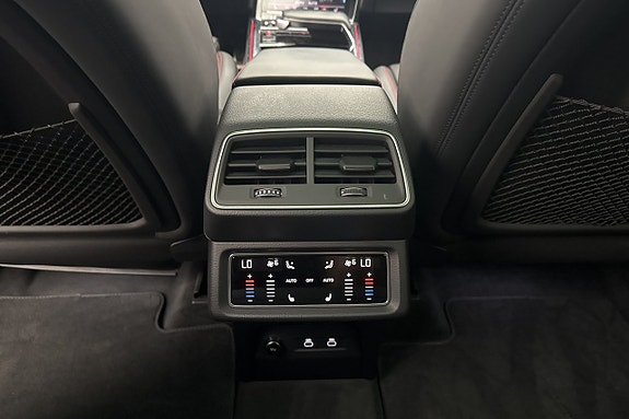 Audi SQ8 e-tron 26 of 30