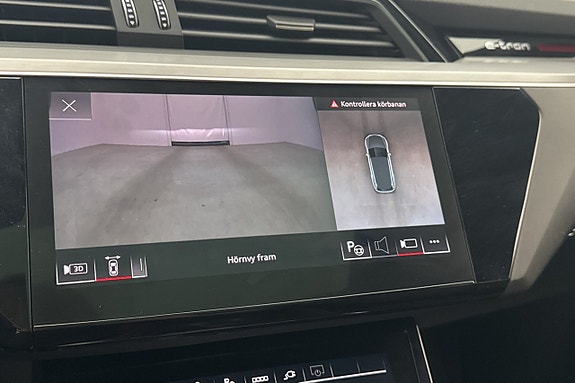 Audi SQ8 e-tron 17 of 30