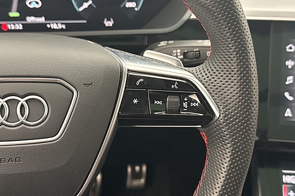Audi SQ8 e-tron 14 of 30