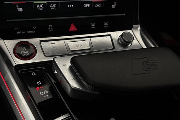 Audi SQ8 e-tron 16 of 30