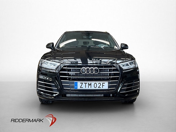 Audi Q5 2 of 5
