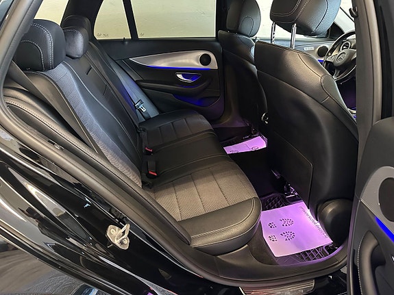 Mercedes-Benz E220 19 of 20
