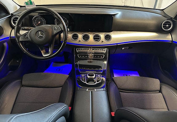 Mercedes-Benz E220 13 of 20