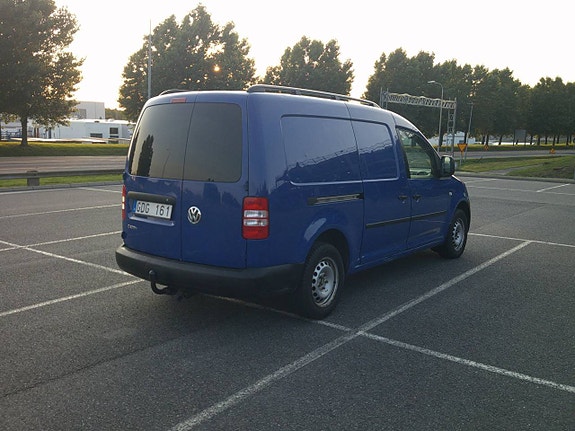 Volkswagen Caddy Maxi 3 of 5