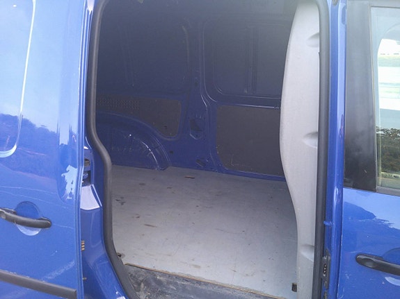 Volkswagen Caddy Maxi 8 of 9