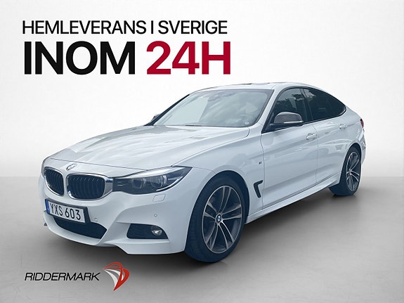 BMW 330i 3 of 5