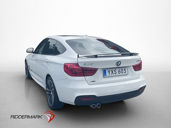 BMW 330i 5 of 5