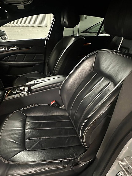 Mercedes-Benz CLS350 d 9 of 16