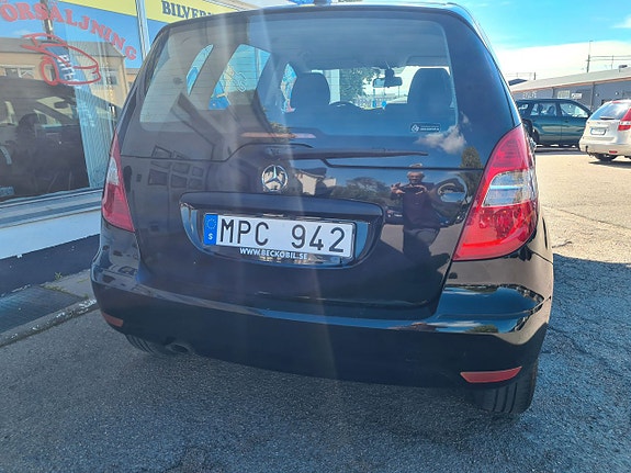 Mercedes-Benz A180 6 of 10