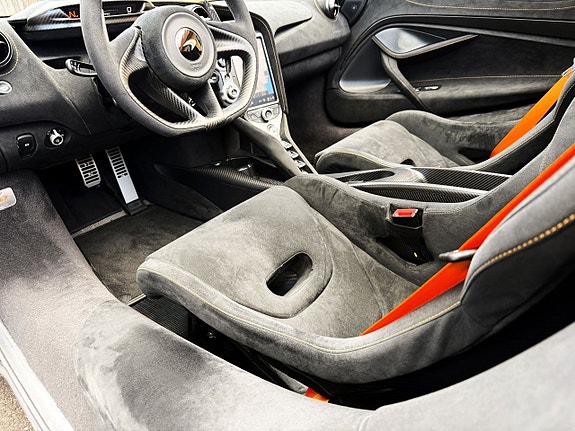 McLaren 765LT 5 of 5