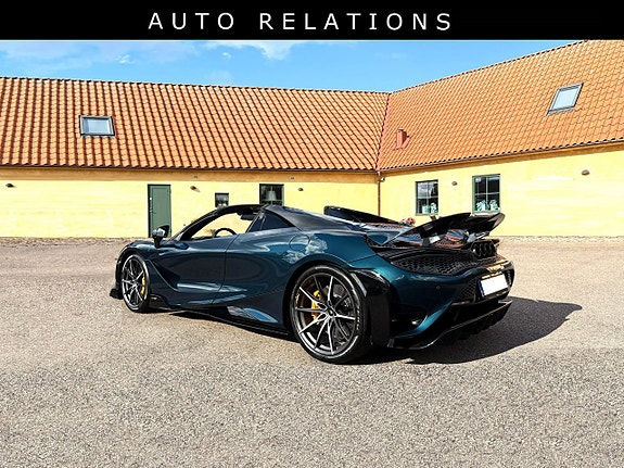 McLaren 765LT 3 of 5