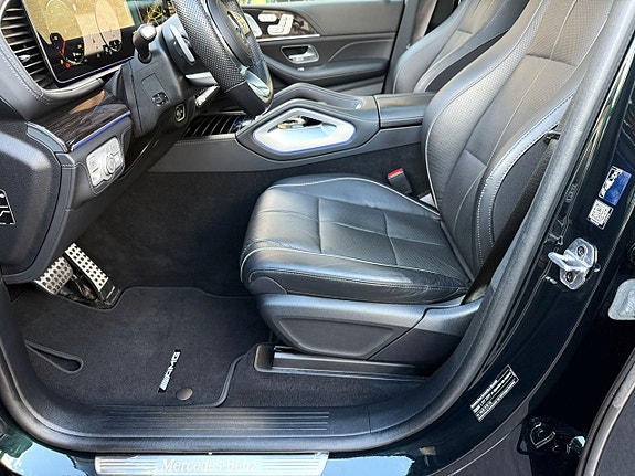 Mercedes-Benz GLS400 d 3 of 4