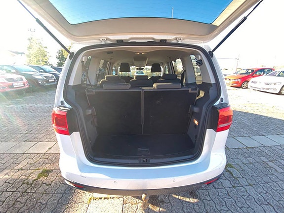Volkswagen Touran Cross 15 of 22