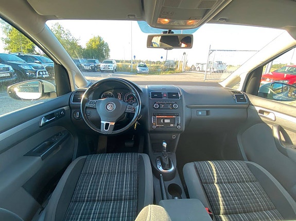 Volkswagen Touran Cross 12 of 22