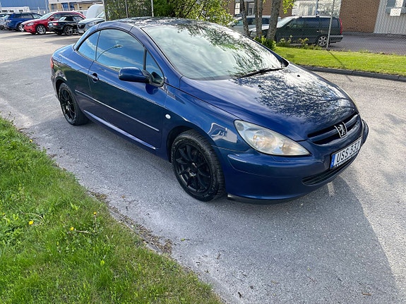 Peugeot 307 CC 16 of 23
