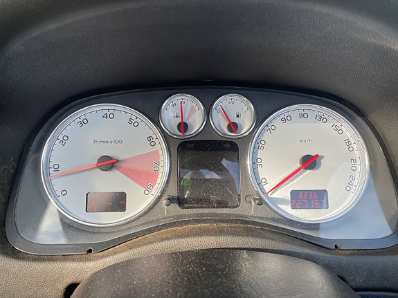 Peugeot 307 CC 22 of 23
