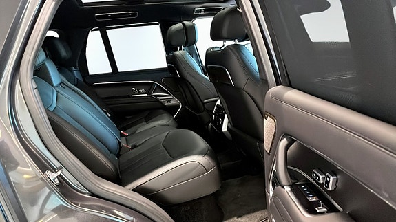 Land Rover Range Rover 5 of 5