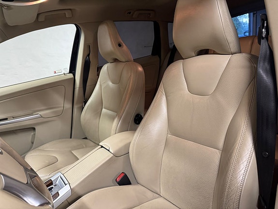 Volvo XC60 18 of 20
