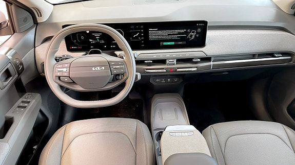 Kia EV3 4 of 5
