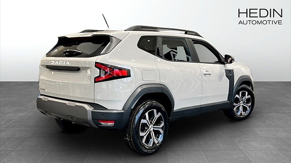 Dacia Duster 2 of 5