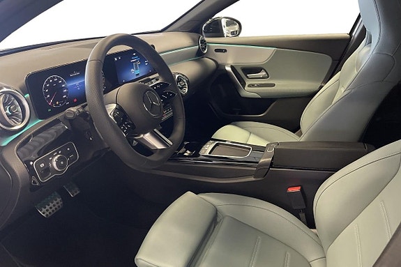 Mercedes-Benz A250 e 7 of 17