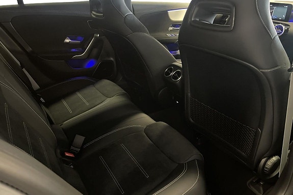 Mercedes-Benz CLA250 e 13 of 22